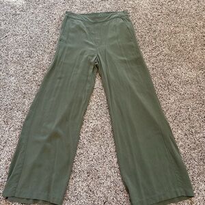 Old Navy Olive Wide-Leg Pants